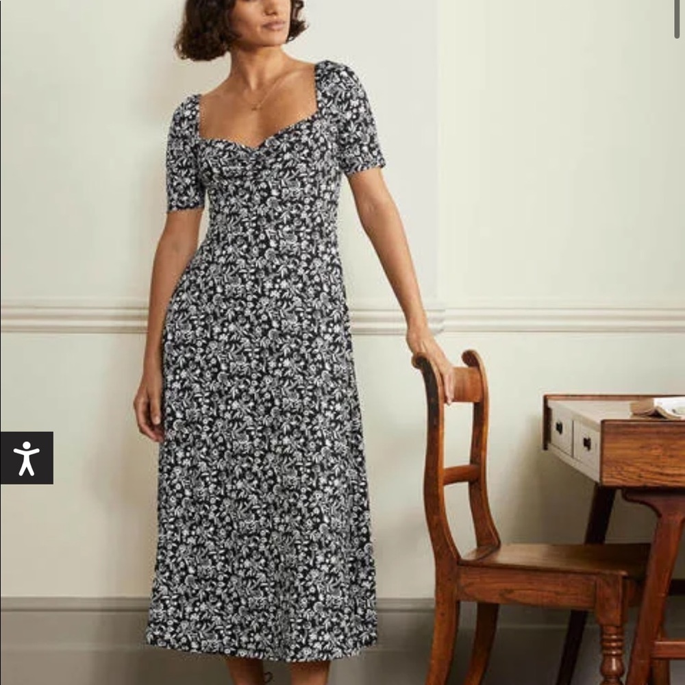 NWT- Boden Sweetheart Jersey Midi Dress! 6L